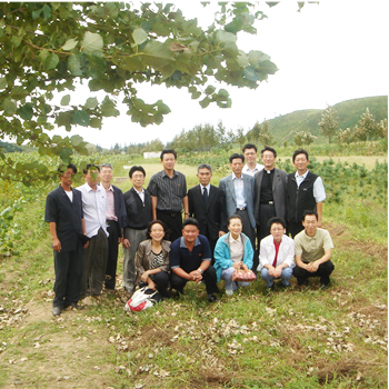 2007년 9월 개성 개풍 양묘장 황부기소장님 입니다.